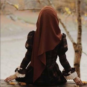 Meet your Posher, Ameneh